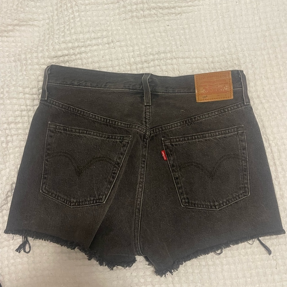 Levi black shorts